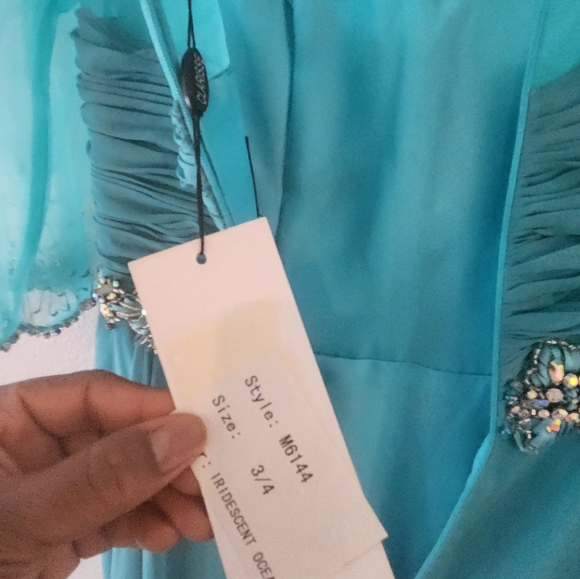 NWT Atelier Clarisse Aquamarine Beaded Chiffon Gown. Size 3/4 - Picture 6 of 8